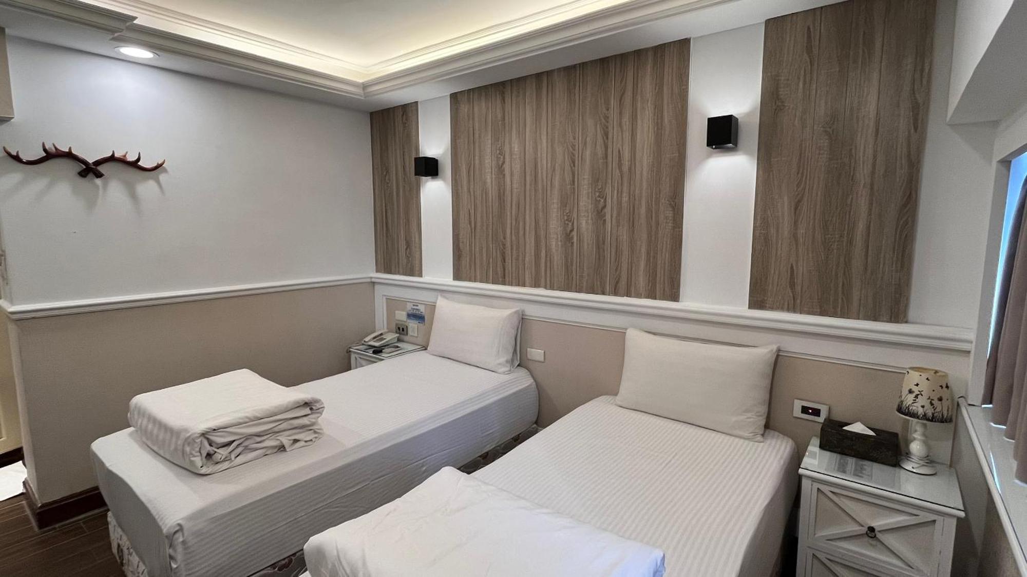 Migo Hotel Taichung Exterior photo