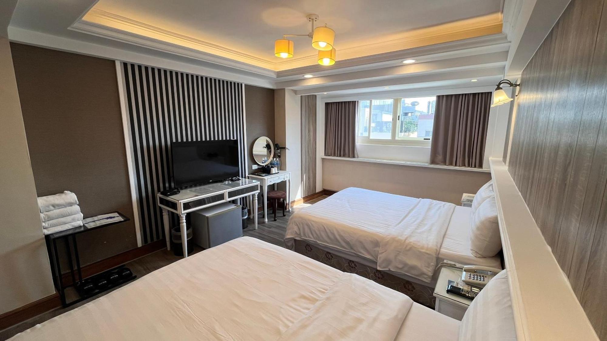 Migo Hotel Taichung Exterior photo