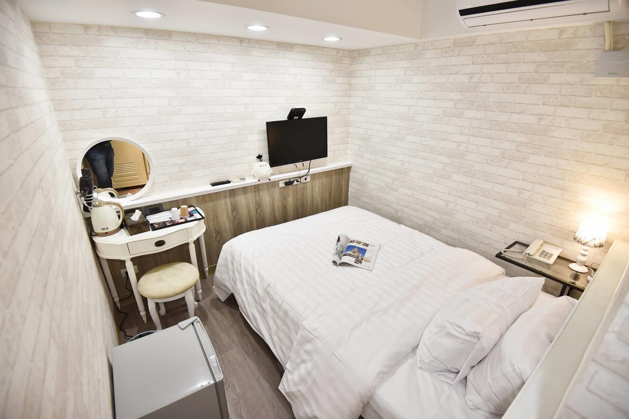 Migo Hotel Taichung Exterior photo